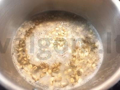 Saldžioji avižinė košė su obuoliu ir morkomis Žingsnis 2