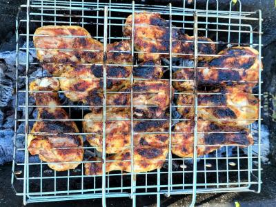 Vištienos blauzdelės terijaki padaže su adžika ant grilio Žingsnis 4