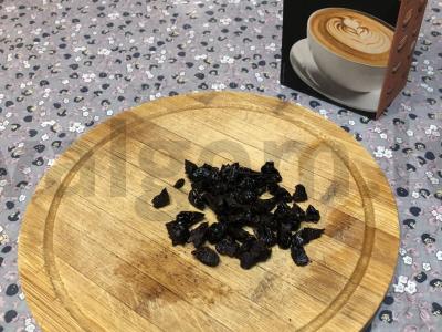 Grikių košė su džiovintais slyvomis ir pienu Žingsnis 2