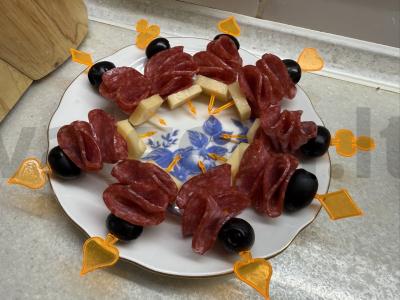 Kanarė su saliami ir alyvuogėmis Žingsnis 3