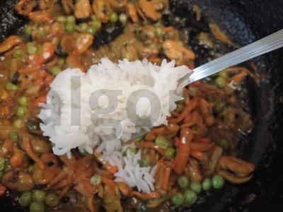 Basmati ryžiai su midijomis ir daržovėmis Žingsnis 8