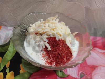 Žiedinė kopūstai su jogurto-sūrio padažu puode Žingsnis 2