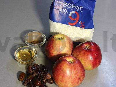 Kepti obuoliai su varške ir džiovintais vaisiais meduje su cinamonu Žingsnis 1