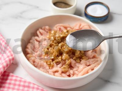 Įdaryti grybai su pomidorų padažu Žingsnis 3