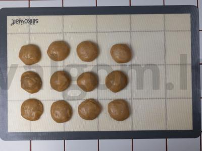 Medus tortas be glitimo Žingsnis 4