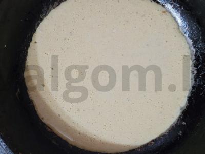 Naudingas avižų blynas su raudonąja žuvimi ir agurku Žingsnis 2