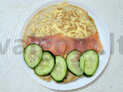 Naudingas avižų blynas su raudonąja žuvimi ir agurku Žingsnis 5