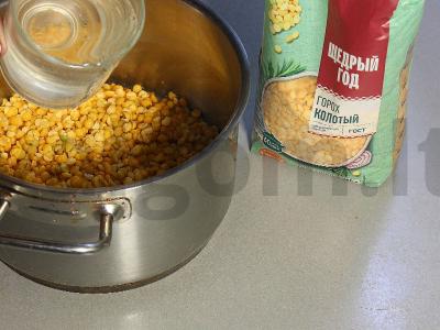 Kailinis triušis žirnių troškinyje su daržovėmis Žingsnis 2