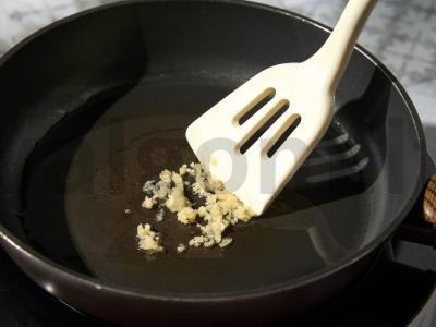 Soba su brokoliais ir grybais Žingsnis 4