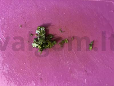 Greitas daržovių salotas užkandžiui Žingsnis 1