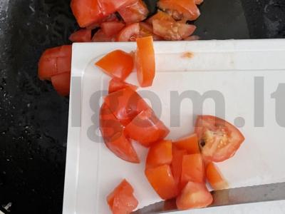 Kiaušinienė su pomidoru per 15 minučių Žingsnis 3