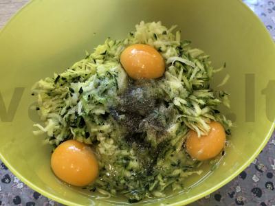 Cukinijų blynai su kumpiu Žingsnis 2