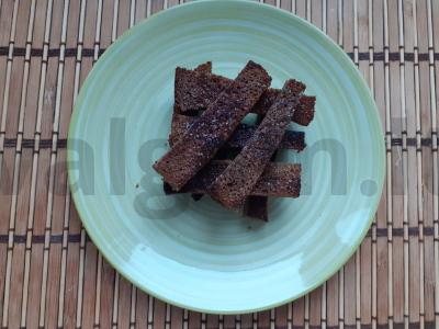 Ruginiai skrebučiai su česnaku ir sūriu Žingsnis 5