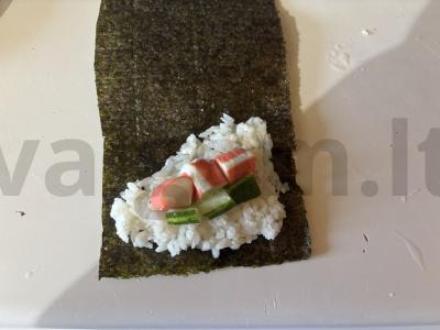 Onigiri su krabų įdaru per 10 minučių Žingsnis 5