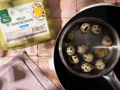 Lengvas salotas su kukurūzais ir putpelių kiaušiniais Žingsnis 1