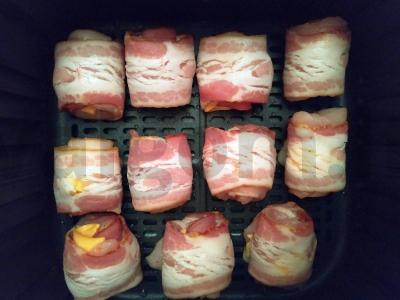 Vištienos ritinėliai su šonine ir sūriu oro grilyje Žingsnis 5