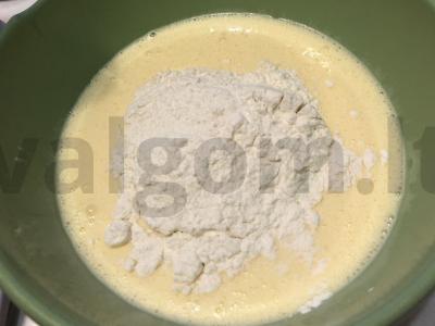 Baltojo šilkmedžio pyragas Žingsnis 5