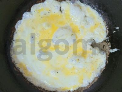 Kvapni tortilija su kiaušinių, kumpio ir sūrio įdaru Žingsnis 2