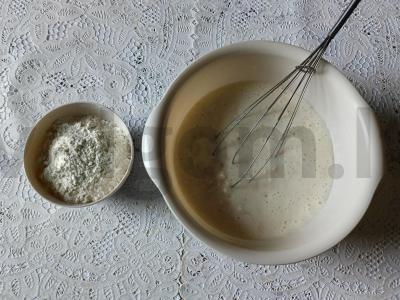 Varškės blynai su obuoliais ant kefyro Žingsnis 4