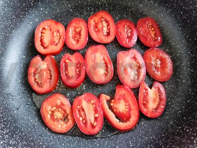 Spagečiai su pomidorais ir mocarela Žingsnis 2