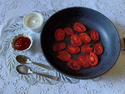 Spagečiai su pomidorais ir mocarela Žingsnis 3