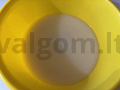 Mielinė pica tešla su džiovintu krapu Žingsnis 2