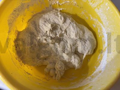 Mielinė pica tešla su džiovintu krapu Žingsnis 8