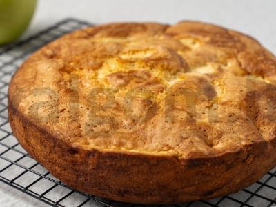 Šarlotė su pienu lėtojoje viryklėje Žingsnis 7