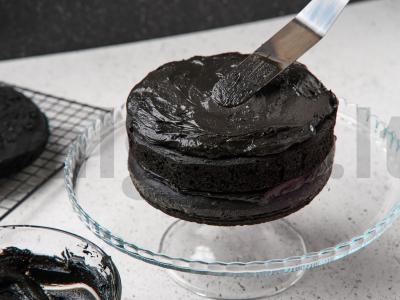 Juodasis tortas gimtadieniui Žingsnis 6