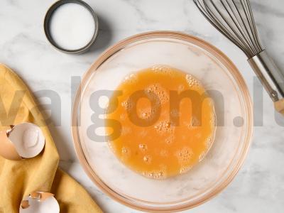 Blynai su kondensuotu pienu Žingsnis 1