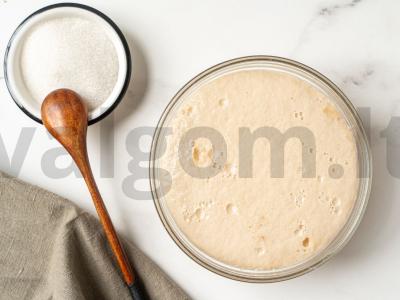 Kibinai su obuolių uogiene Žingsnis 1