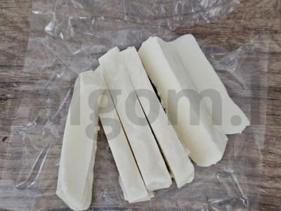 Švelni bruschetta su halumi sūriu Žingsnis 1