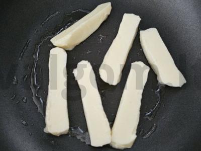 Švelni bruschetta su halumi sūriu Žingsnis 2