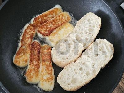 Švelni bruschetta su halumi sūriu Žingsnis 4