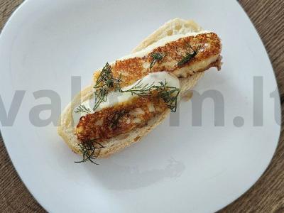 Švelni bruschetta su halumi sūriu pagrindine nuotrauka