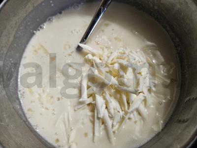 Švelni lazanja su naminiu faršu ir sūrio padažu Žingsnis 2