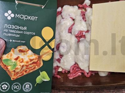 Švelni lazanja su naminiu faršu ir sūrio padažu Žingsnis 3