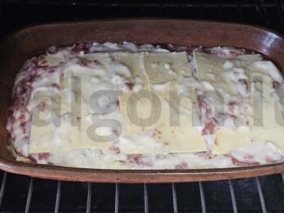 Švelni lazanja su naminiu faršu ir sūrio padažu Žingsnis 4