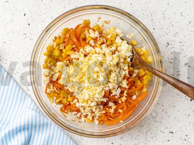 Salotas su rūkytu sūriu-šiaudeliu Žingsnis 4