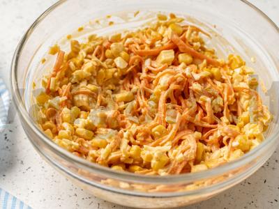 Salotas su rūkytu sūriu-šiaudeliu Žingsnis 5