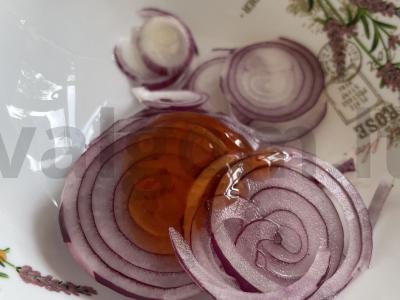 Raudonojo svogūno užkandis Žingsnis 3