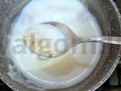 Skaniausia avižinė košė su braškėmis ir šokoladu Žingsnis 2