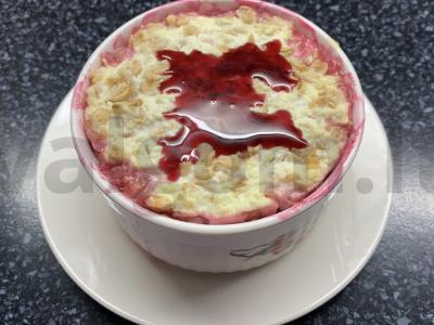 Kefyro, jogurto, avižinių dribsnių ir aviečių apkepas pagrindine nuotrauka