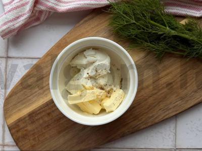 Sūrio rutuliukai su vištienos filė ir džiovintais pomidorais Žingsnis 2