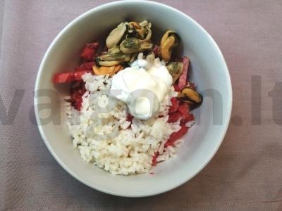 Salotas su midijomis, pomidorais ir imbieru Žingsnis 6