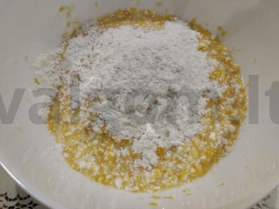 Švelnūs varškės-moliūgų bandelės iš orkaitės Žingsnis 3