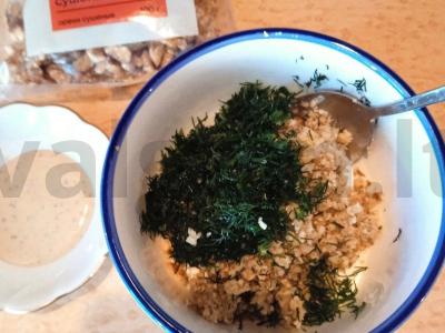 Cukinijų ritinėliai su graikiniais riešutais ir varškės sūriu Žingsnis 3