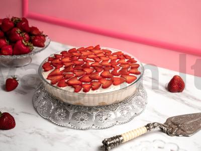 Braškės tiramisu pagrindine nuotrauka