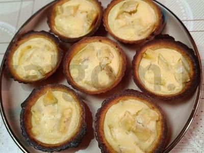 Tartaletės su bananais ir topinambūru pagrindine nuotrauka