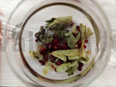 Karštas gėrimas su spanguolėmis Žingsnis 2